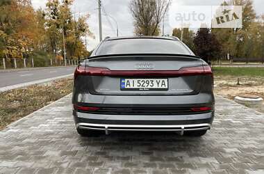 Позашляховик / Кросовер Audi e-tron Sportback 2020 в Києві