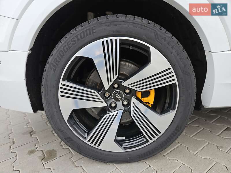 Внедорожник / Кроссовер Audi e-tron Sportback 2022 в Киеве