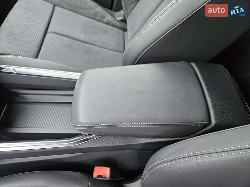 Внедорожник / Кроссовер Audi e-tron Sportback 2022 в Киеве