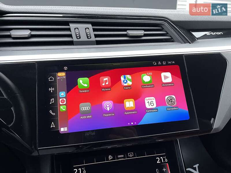 Позашляховик / Кросовер Audi e-tron Sportback 2021 в Києві