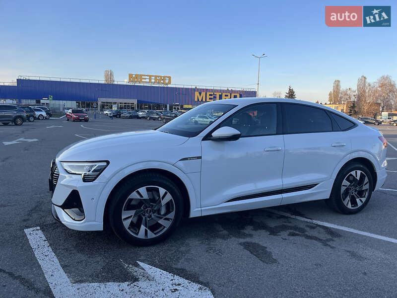 Внедорожник / Кроссовер Audi e-tron Sportback 2021 в Житомире
