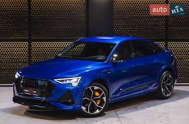 Позашляховик / Кросовер Audi e-tron Sportback 2021 в Луцьку