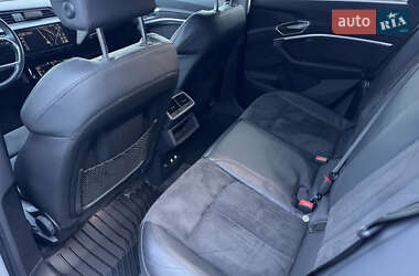 Внедорожник / Кроссовер Audi e-tron Sportback 2020 в 