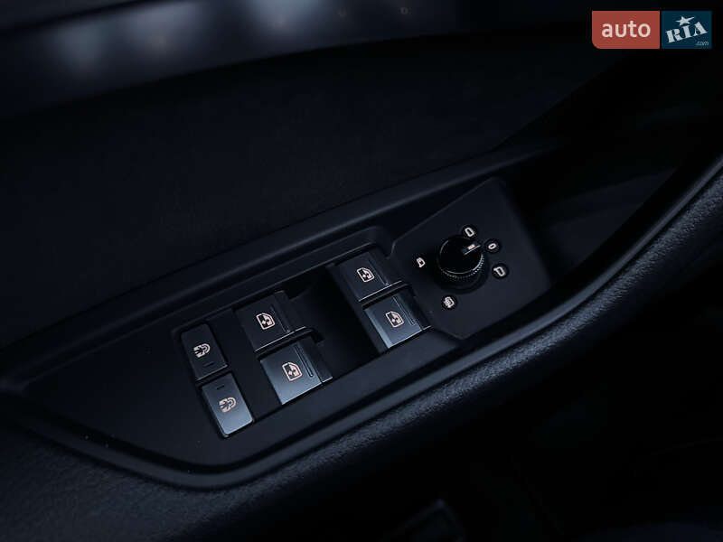 Внедорожник / Кроссовер Audi e-tron Sportback 2020 в Мукачево