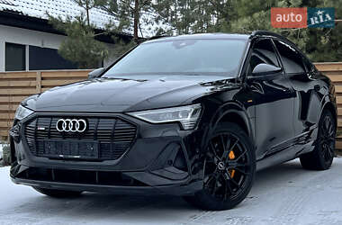 Позашляховик / Кросовер Audi e-tron Sportback 2021 в Києві