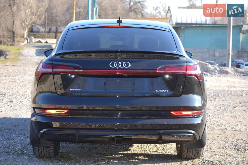 Внедорожник / Кроссовер Audi e-tron Sportback 2021 в Днепре