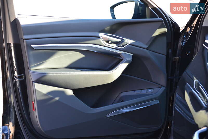 Внедорожник / Кроссовер Audi e-tron Sportback 2021 в Днепре