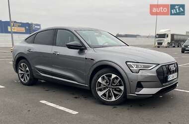 Позашляховик / Кросовер Audi e-tron Sportback 2020 в Львові