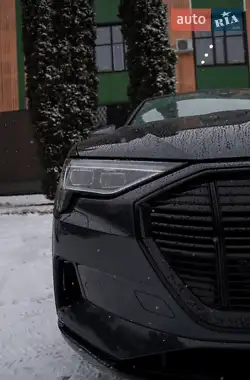Audi e-tron Sportback 2021