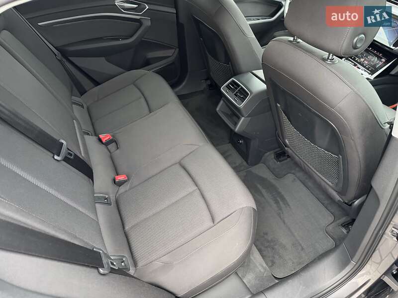 Позашляховик / Кросовер Audi e-tron Sportback 2020 в Львові