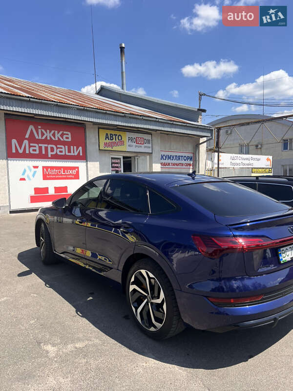 Позашляховик / Кросовер Audi e-tron Sportback 2022 в Львові