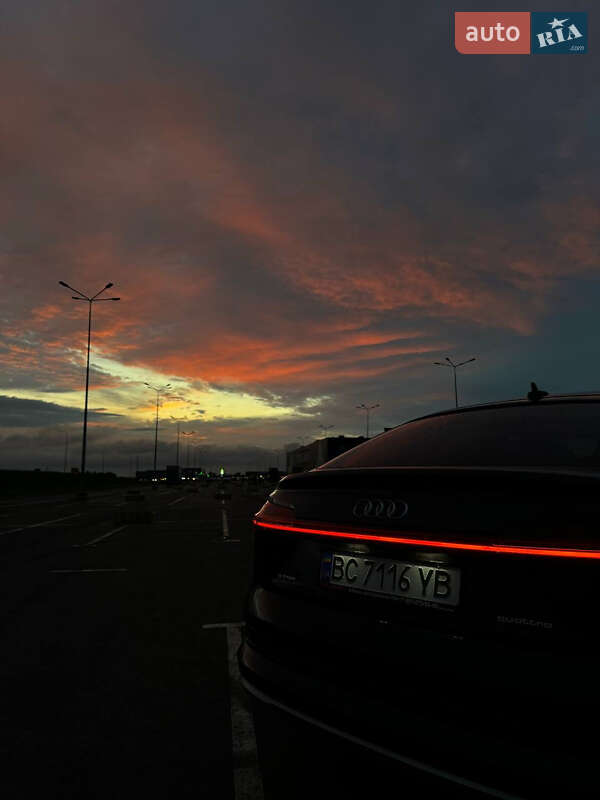 Внедорожник / Кроссовер Audi e-tron Sportback 2020 в Львове