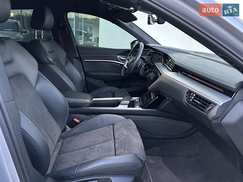 Внедорожник / Кроссовер Audi e-tron Sportback 2021 в Ровно