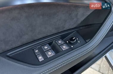 Позашляховик / Кросовер Audi e-tron Sportback 2021 в 