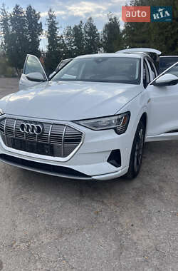Внедорожник / Кроссовер Audi e-tron Sportback 2020 в 