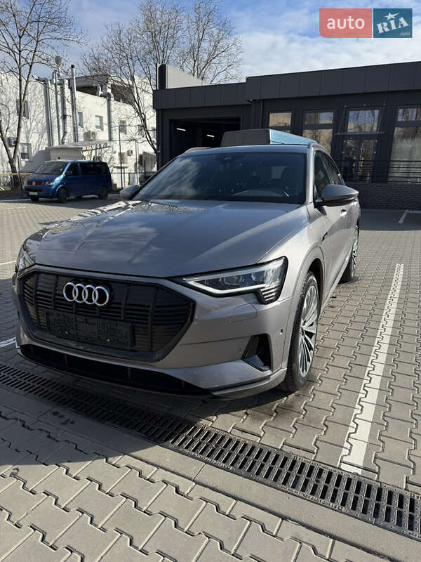 Позашляховик / Кросовер Audi e-tron Sportback 2020 в Чернівцях фото 71 Позашляховик / Кросовер Audi e-tron Sportback 2020 в Чернівцях