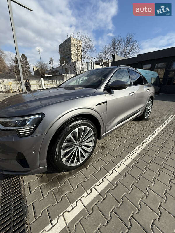 Позашляховик / Кросовер Audi e-tron Sportback 2020 в Чернівцях фото 26 Позашляховик / Кросовер Audi e-tron Sportback 2020 в Чернівцях