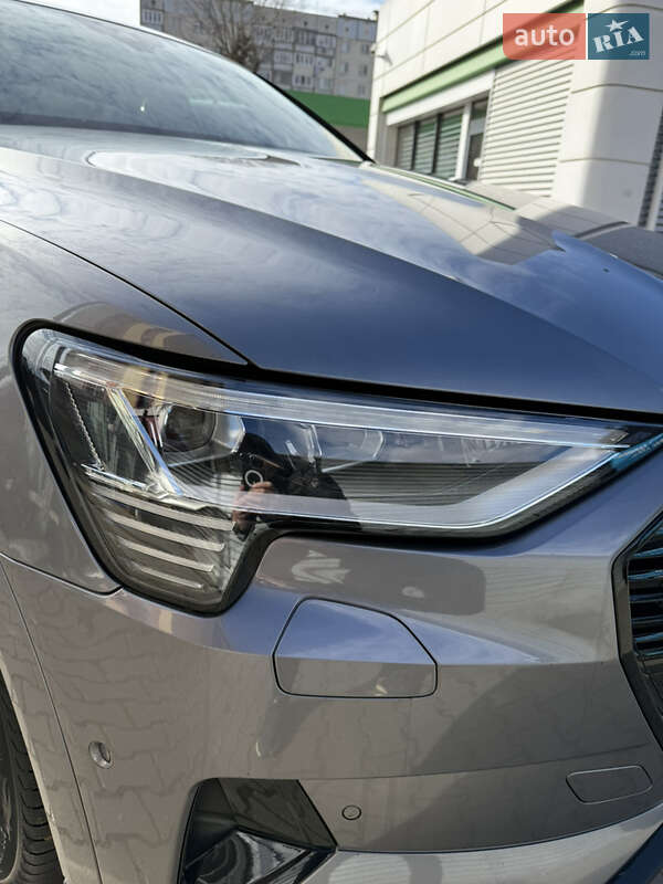 Позашляховик / Кросовер Audi e-tron Sportback 2020 в Чернівцях фото 36 Позашляховик / Кросовер Audi e-tron Sportback 2020 в Чернівцях