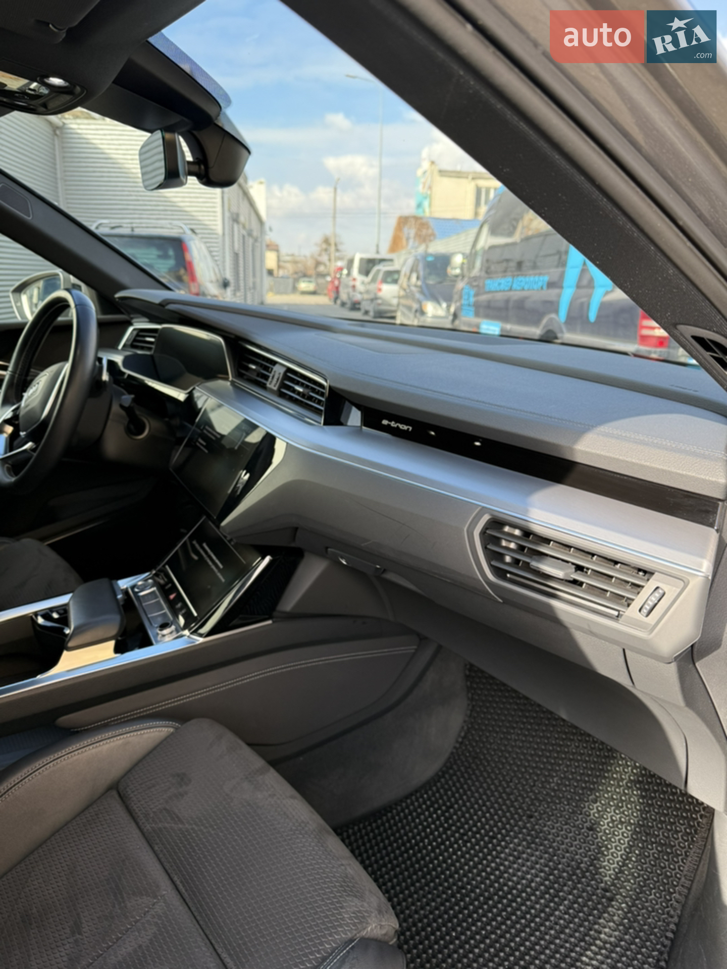 2020 Audi e-tron Sportback - мініатюра 39