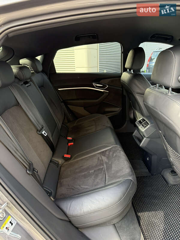 Позашляховик / Кросовер Audi e-tron Sportback 2020 в Чернівцях фото 41 Позашляховик / Кросовер Audi e-tron Sportback 2020 в Чернівцях