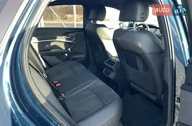 Audi e-tron Sportback 2021