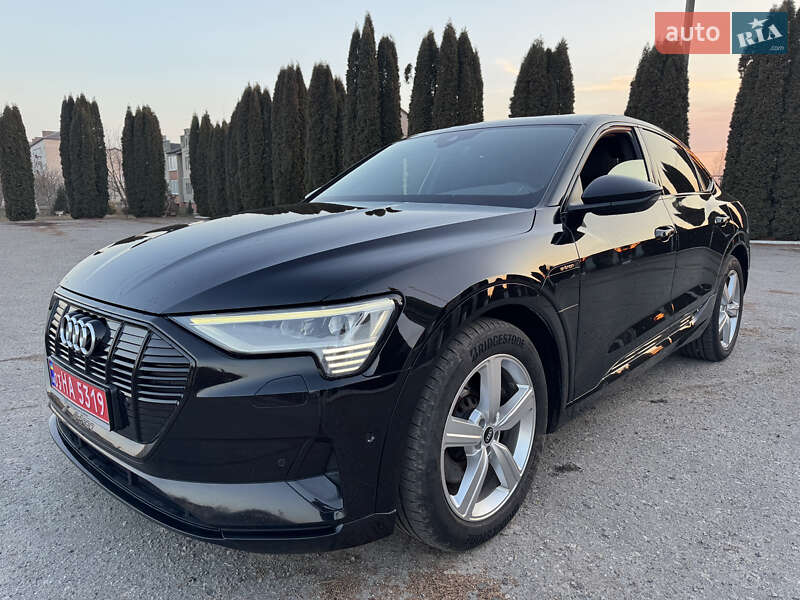 Внедорожник / Кроссовер Audi e-tron Sportback 2022 в Дубно