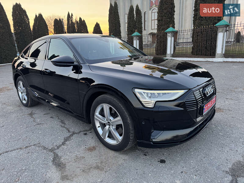 Внедорожник / Кроссовер Audi e-tron Sportback 2022 в Дубно