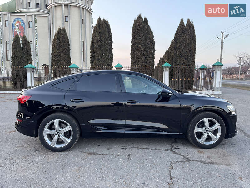 Внедорожник / Кроссовер Audi e-tron Sportback 2022 в Дубно