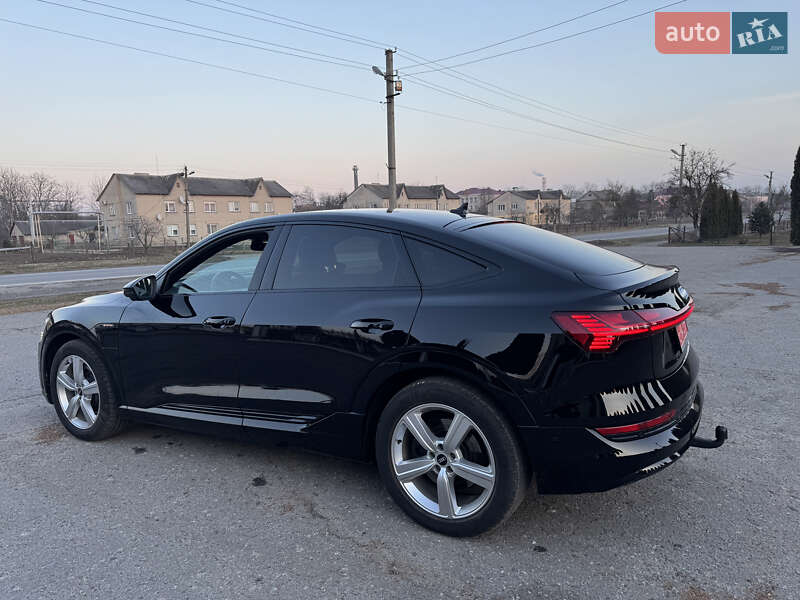 Внедорожник / Кроссовер Audi e-tron Sportback 2022 в Дубно