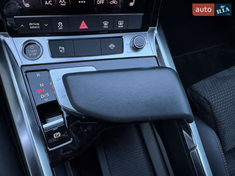 Внедорожник / Кроссовер Audi e-tron Sportback 2022 в Дубно