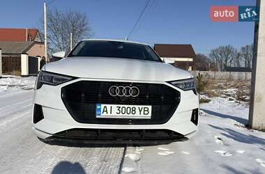 Внедорожник / Кроссовер Audi e-tron Sportback 2020 в 