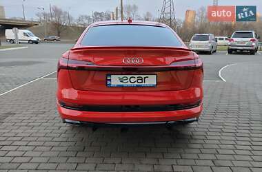 Позашляховик / Кросовер Audi e-tron Sportback 2021 в Києві