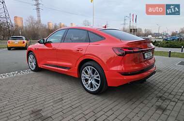 Позашляховик / Кросовер Audi e-tron Sportback 2021 в Києві