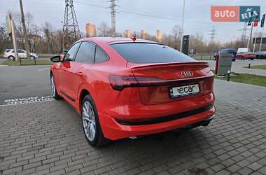 Позашляховик / Кросовер Audi e-tron Sportback 2021 в Києві