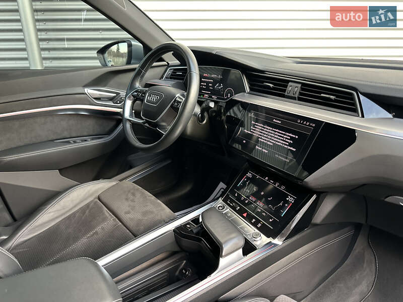 Внедорожник / Кроссовер Audi e-tron Sportback 2021 в Ровно