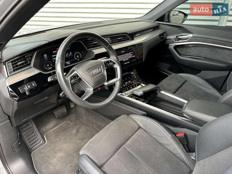 Внедорожник / Кроссовер Audi e-tron Sportback 2021 в Ровно