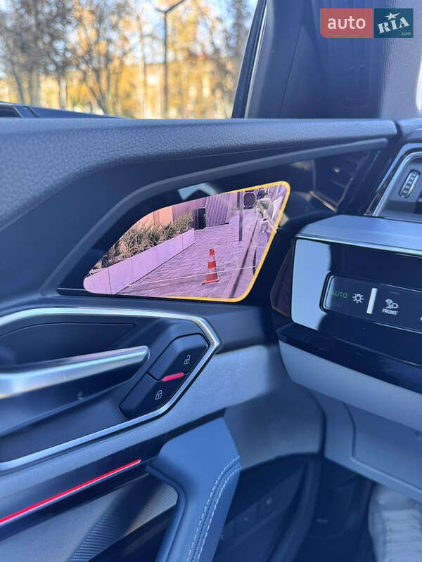 Внедорожник / Кроссовер Audi e-tron Sportback 2020 в Киеве