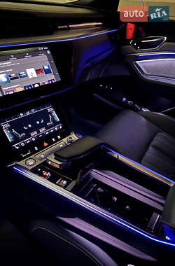 Внедорожник / Кроссовер Audi e-tron Sportback 2020 в 