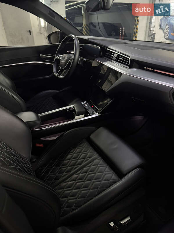 Позашляховик / Кросовер Audi e-tron Sportback 2021 в Києві фото 10 Позашляховик / Кросовер Audi e-tron Sportback 2021 в Києві