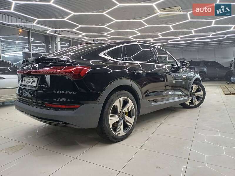 Внедорожник / Кроссовер Audi e-tron Sportback 2020 в Днепре