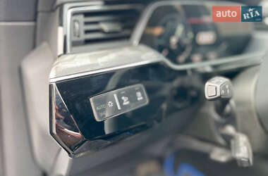 Внедорожник / Кроссовер Audi e-tron Sportback 2023 в 