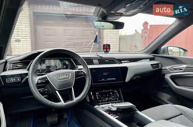 Внедорожник / Кроссовер Audi e-tron Sportback 2023 в 