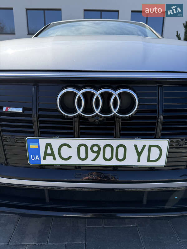 Позашляховик / Кросовер Audi e-tron Sportback 2021 в Луцьку