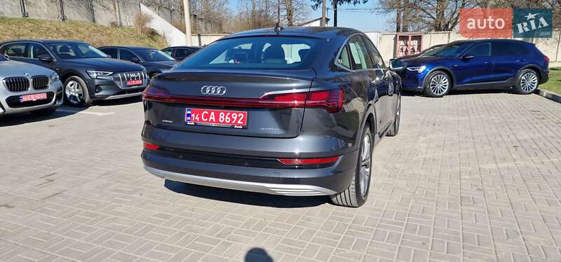 Позашляховик / Кросовер Audi e-tron Sportback 2021 в Тернополі