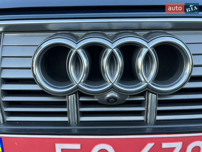 Позашляховик / Кросовер Audi e-tron Sportback 2021 в Києві