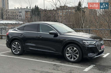 Внедорожник / Кроссовер Audi e-tron Sportback 2021 в 
