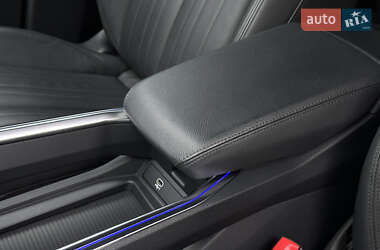 Внедорожник / Кроссовер Audi e-tron Sportback 2021 в 