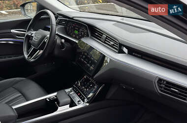 Внедорожник / Кроссовер Audi e-tron Sportback 2021 в 
