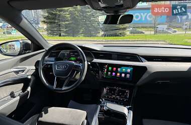 Внедорожник / Кроссовер Audi e-tron Sportback 2021 в 