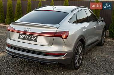 Позашляховик / Кросовер Audi e-tron Sportback 2020 в 